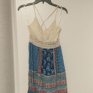 X-back dress with lace bodice